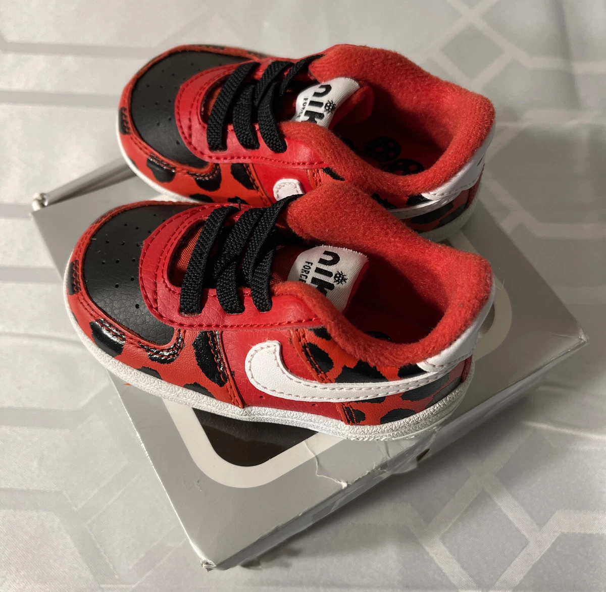 Infant red nike clearance shoes