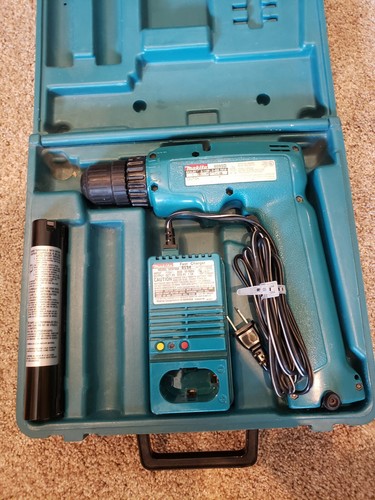 Makita Cordless Driver Drill 6095D, 9 