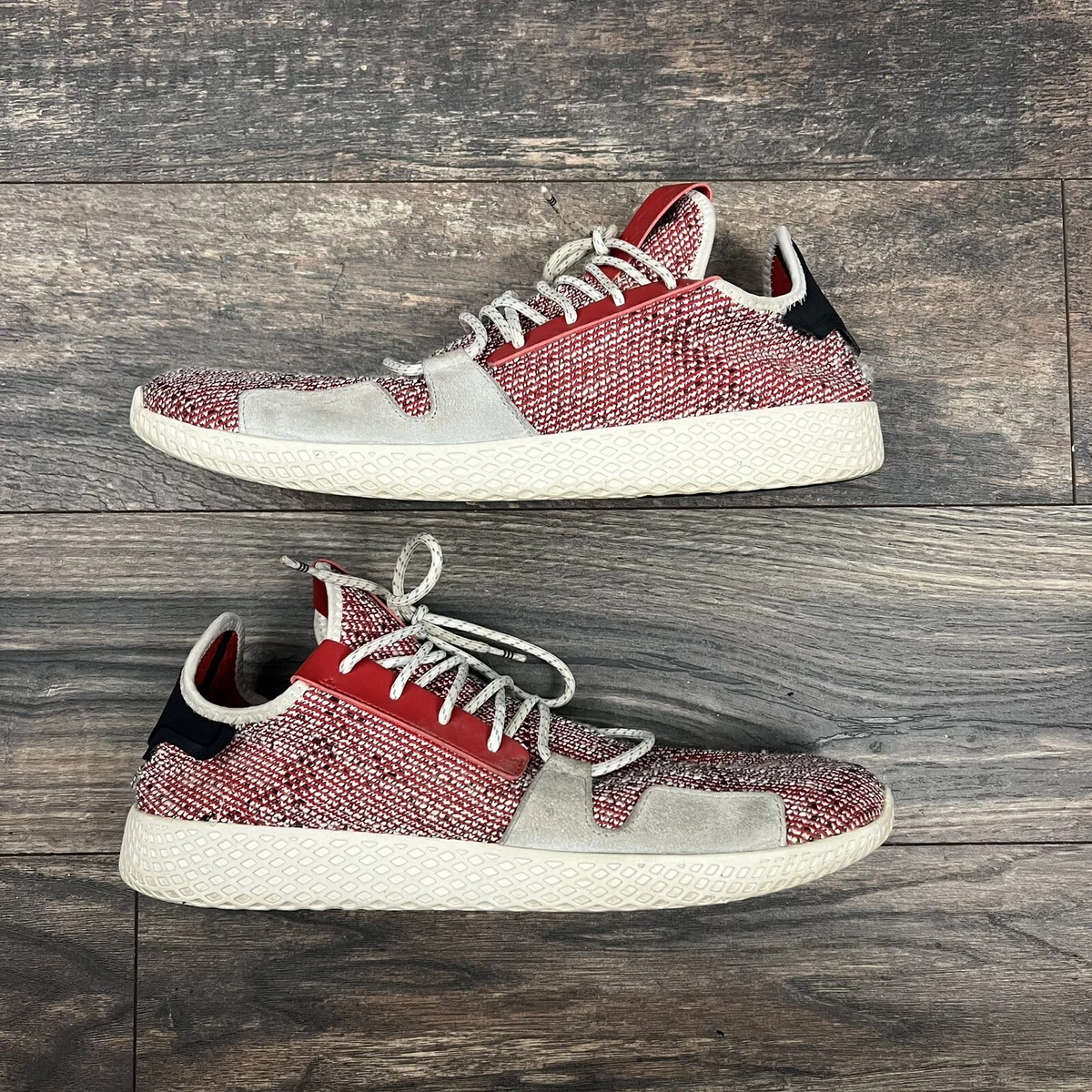 Adidas pharrell hotsell v2
