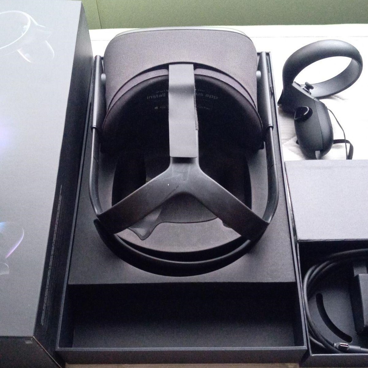 Oculus Quest MH-B VRヘッドセット(15-03-21)