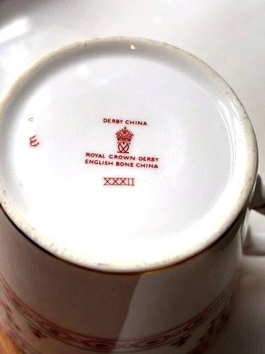 Mint Royal Crown Derby Brittany Flat Cup & Saucer Set - Picture 4 of 5