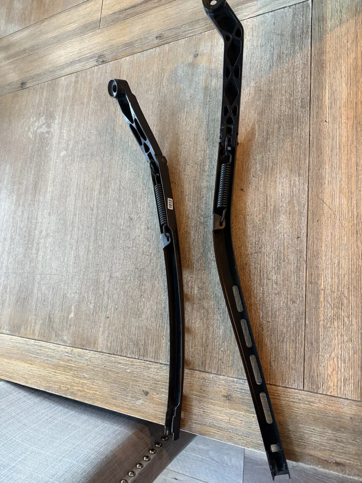 10-17 GMC TERRAIN JUEGO BRAZO LIMPIAPARABRISAS DELANTERO IZQUIERDO/DERECHO OEM Foto 2 de 3