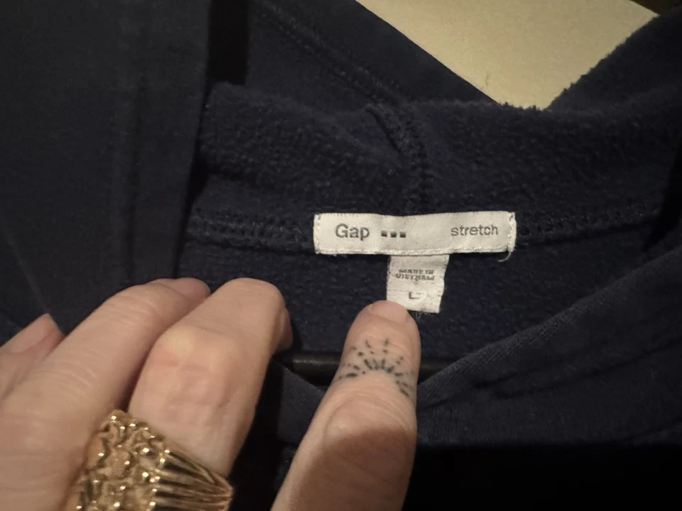 Sudadera con capucha GAP para mujer talla grande azul marino verde logotipo  Foto 3 de 4