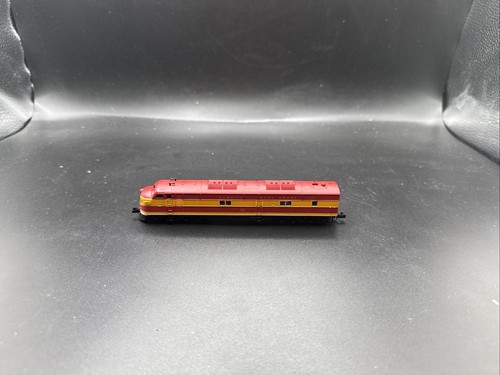 N Scale Life-Like 7030 Florida East Coast E7A Diesel Locomotive 1017 read F.67 - Picture 3 of 9