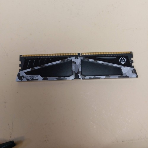 TEAMGROUP T-FORCE VULCAN Z 8GB DDR4 3000MHz RAM - Picture 2 of 2