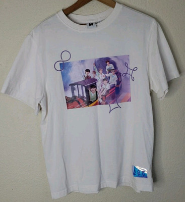 BTS 2021 Muster SOWOOZOO Tshirt Size Medium 
