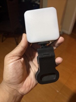 Battery Operated Selfie Light with Clip