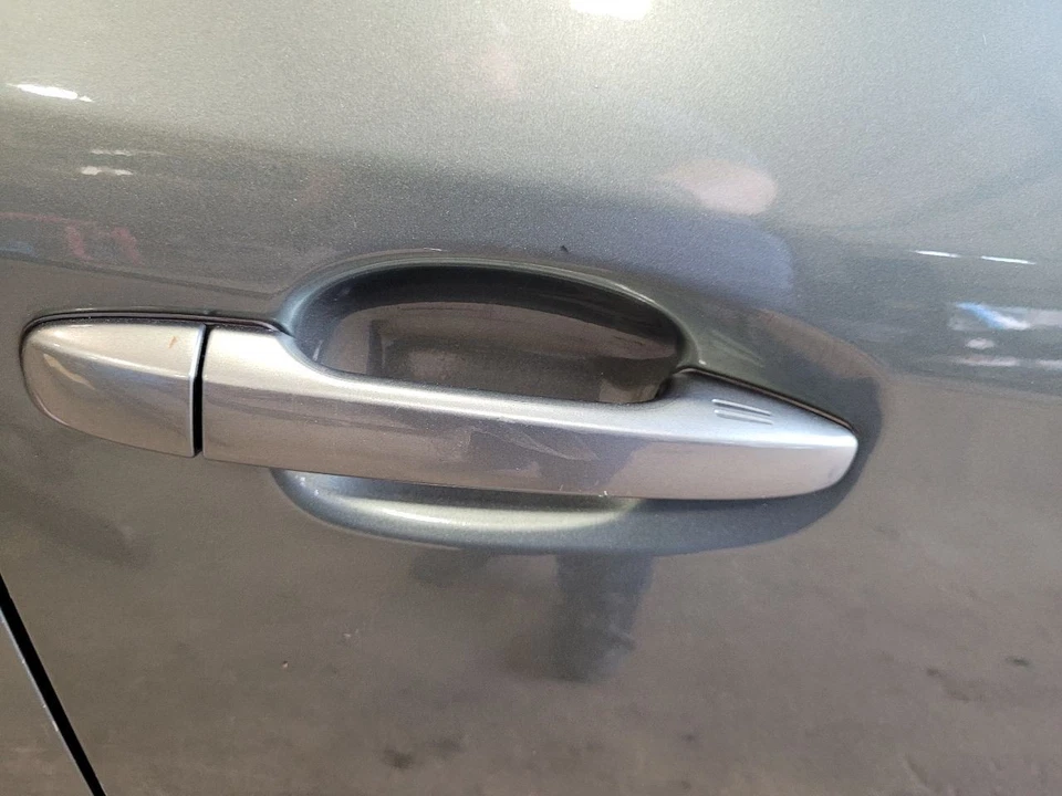 15 2015 16 2016 Subaru FORESTER Passenger Front Door Electric Green Foto 3 de 4