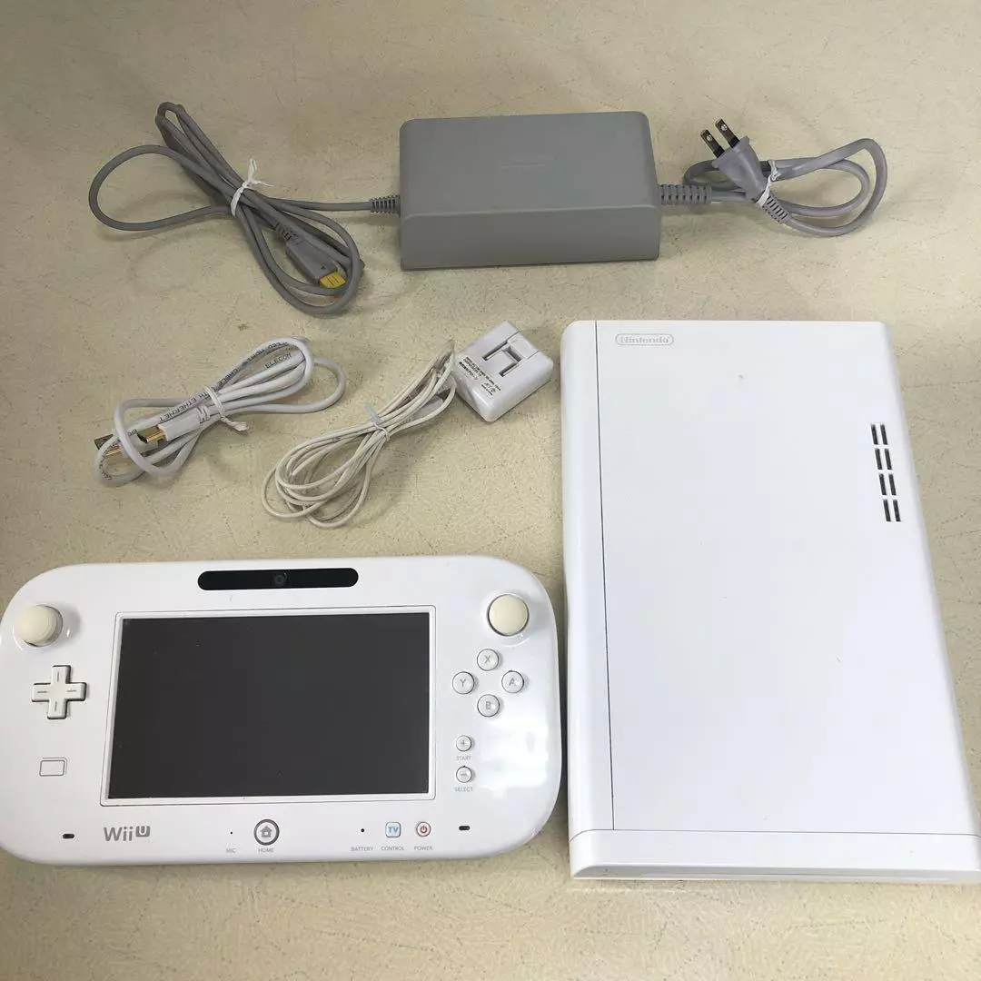 Nintendo Wii U Console (White) + GamePad, Power & Cable Japanese Version