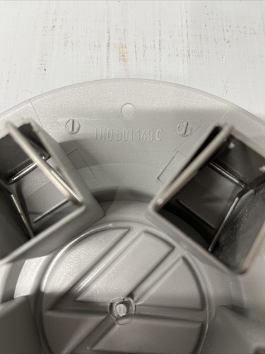 VW Golf Mk3/Vento Steel Wheel Centre Cap 15” Wheels. New OE Part 1H0601149C - Picture 7 of 10