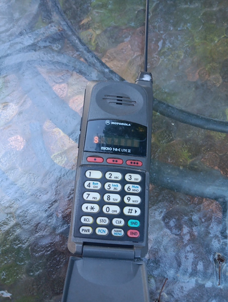 Vintage Motorola Micro TAC Lite Flip Phone Cellular Cell Phone