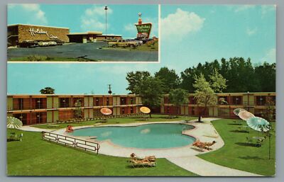 Holiday Inn Des Moines IA 24 Hour Restaurant Heated Pool Hotel Service Postcard