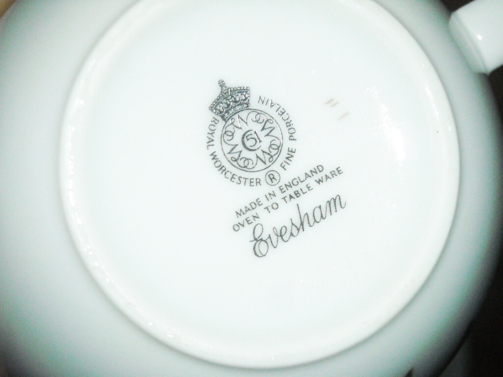 ROYAL WORCESTER 