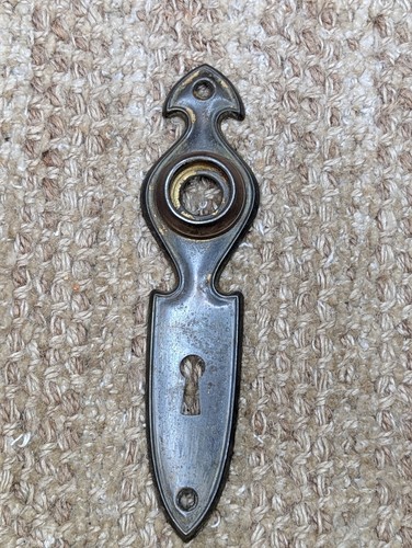 1 1/2" x 6" Antique Stamped Steel Door Knob Plate - Picture 2 of 7