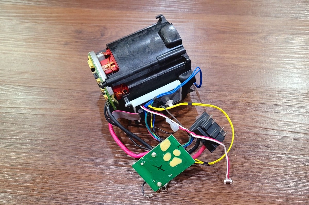 Milwaukee FIELD AND BORD FOR 2732-20 M18 FUEL 7-1/4 Circular Saw