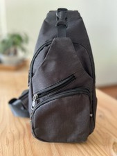 Nupouch Zaino Antifurto Daypack Tracolla Imbracatura Nero/Grigio Scuro, USB Regolare