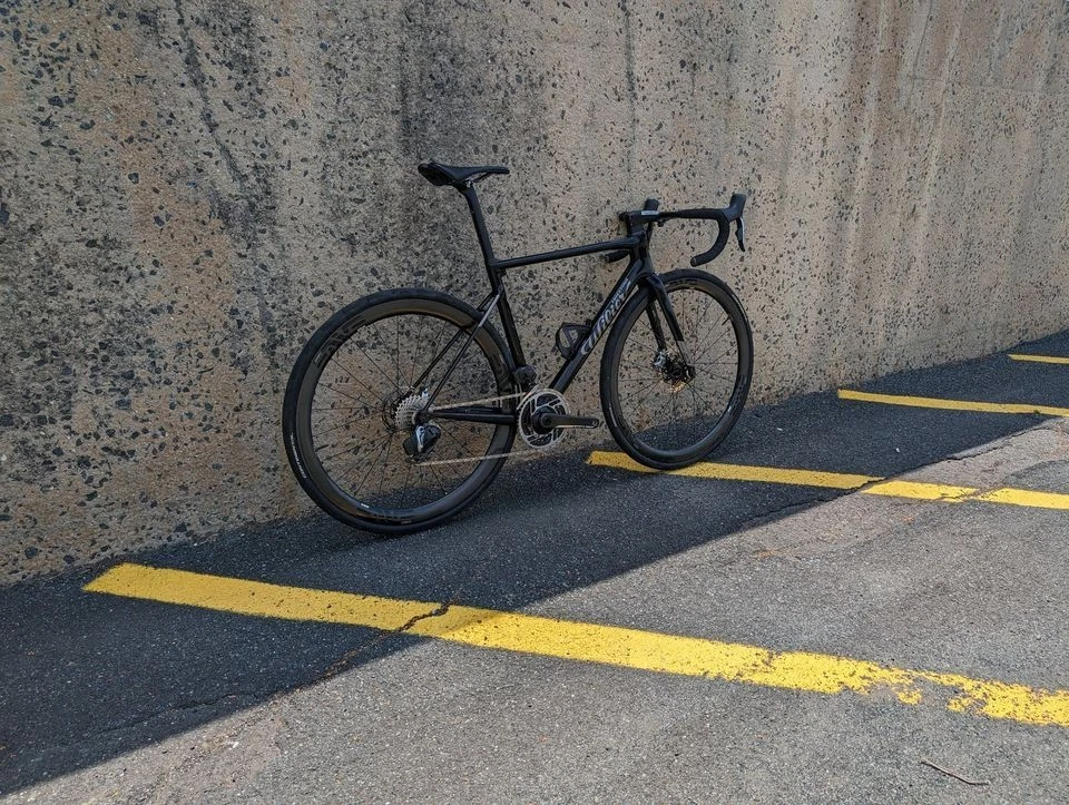 2024 Wilier 0 SLR M Disc SRAM Red AXS Enve 3.4 Tubeless - Image 4 of 4