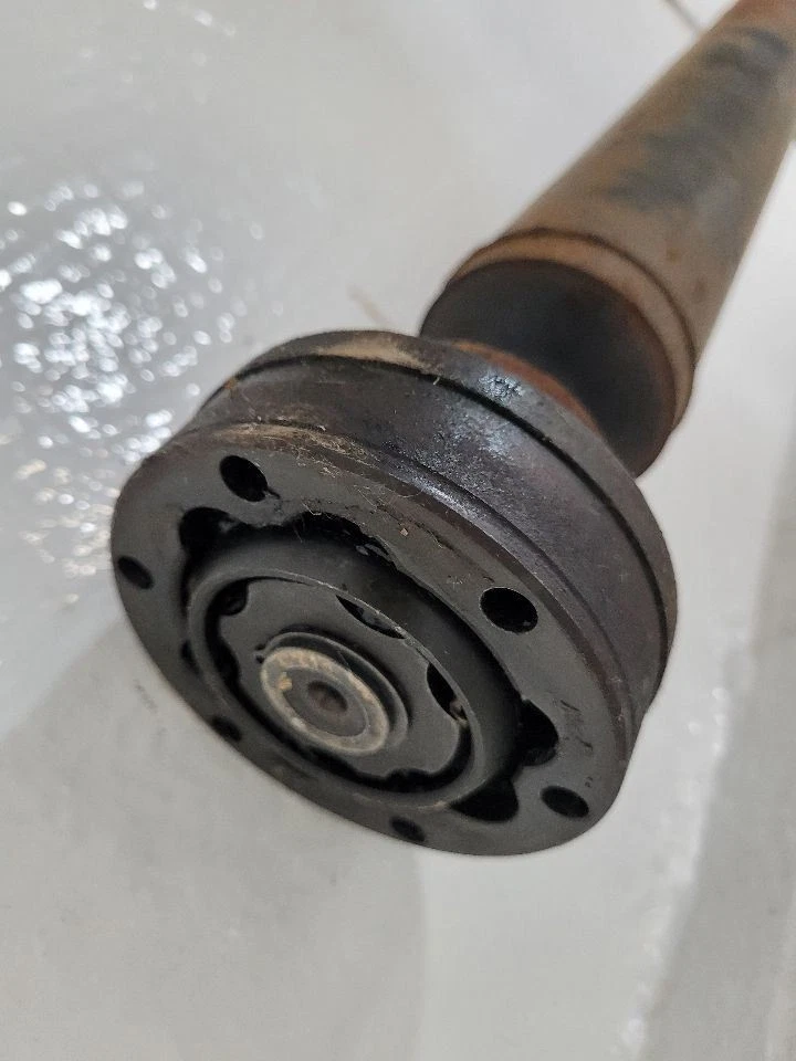 2007 2008 2009 AUDI A4  Rear Drive Shaft Convertible  Foto 4 de 4