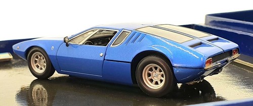 Minichamps 1/43 Scale 436 127122 - 1969 De Tomaso Mangusta - Metallic Blue - Picture 2 of 6