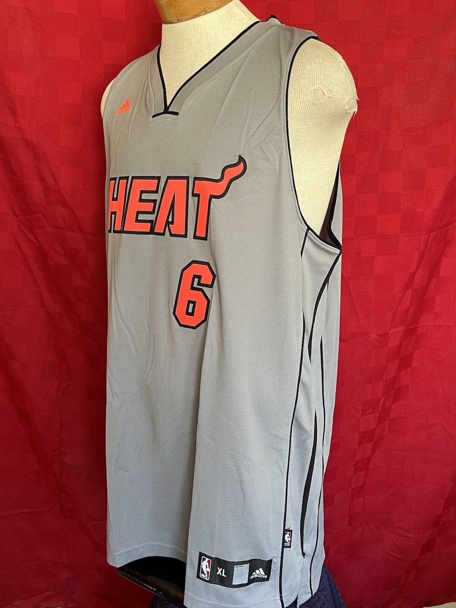 希少！NBA レブロンジェームズ Miami Heat 6 XL NBA Lebron James #6 - Miami Heat Black Screen-Print Jersey