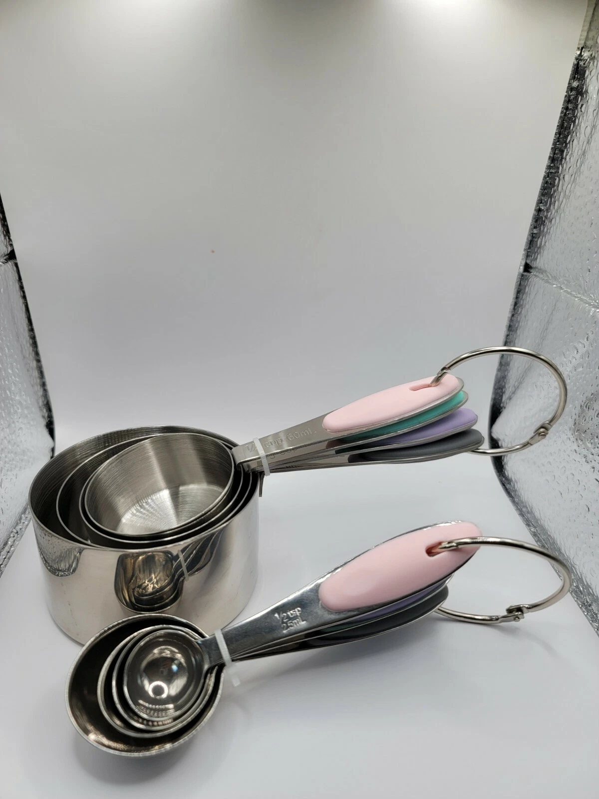 PIECE 8 MEASURING CUPS AND MEASURING SPOONS SET