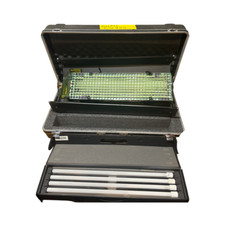 Kino Flo Diva-Lite 201 Light Fixture with 6 bulbs and hard case