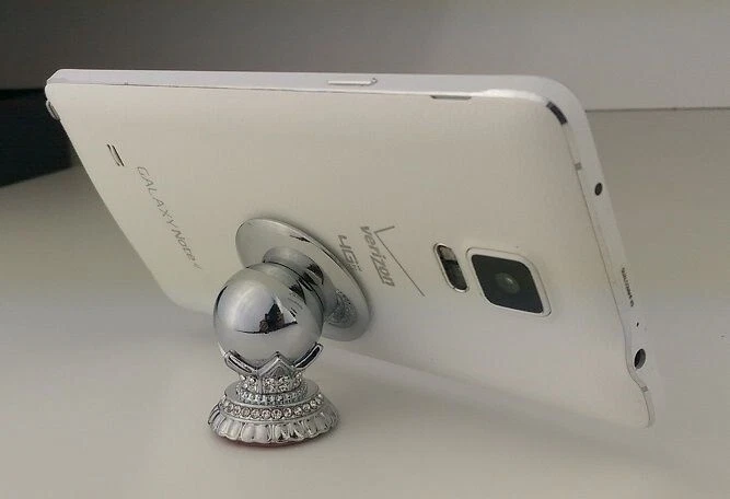 4 SETS GIFT ANY Smart Phone /PADS Holder Mount on Car Dash board W/ Gift box - Image 4 of 4