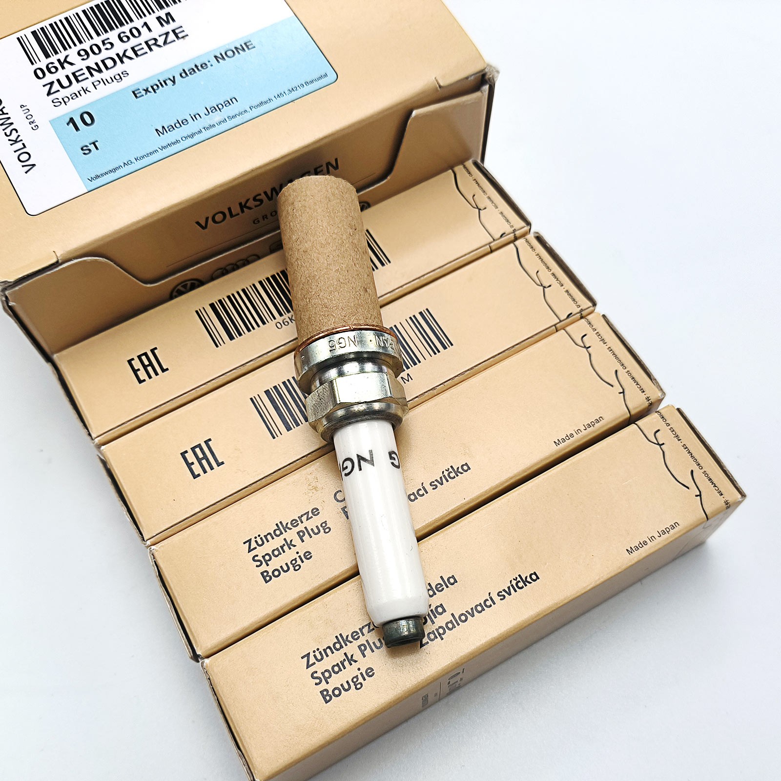06K905601M Spark Plugs 8 Pcs for Bentley Continental, Audi A8 Quattro S6 RS3 RS7