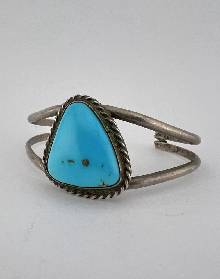 Vtg Navajo Sterling Silver Sleeping Beauty Turquoise Triangle Cuff Bracelet - Image 3 of 4