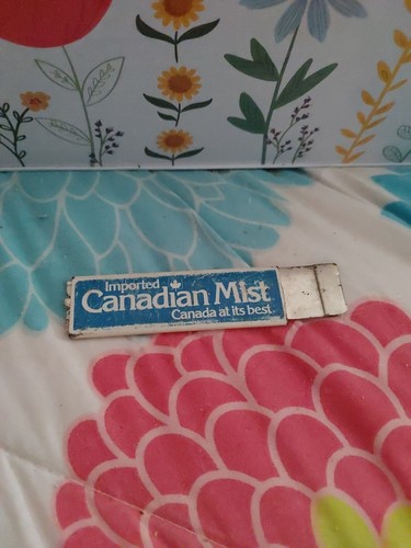 Vintage CANADIAN MIST Box Cutter Utility Knife Blade USA