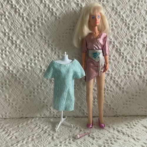Jem & The Holograms Jerrica Doll Hasbro 1986 Dresses Sash Tights Shoes Works J3
