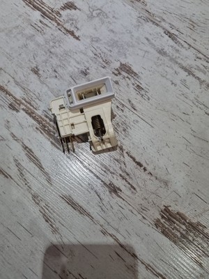 BEKO DPY 7405 HW3 Trockner WÄRMEPUMPENTROCKNER Türschloss Türverriegelung Schloß