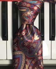 VAN HEUSEN / Artful Arabesque Easy Care Polyester Satin Necktie in Mutlicolor