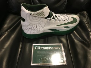 bucks giannis shoes