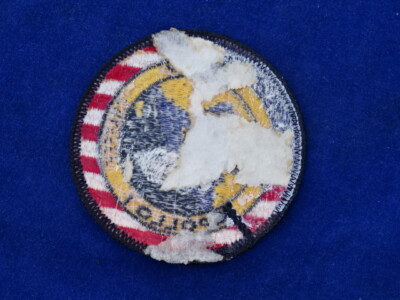 JOLI Nice TOP ! BADGE TISSU Fabric badge - AMBOISE - HERALDIQUE SCOUT