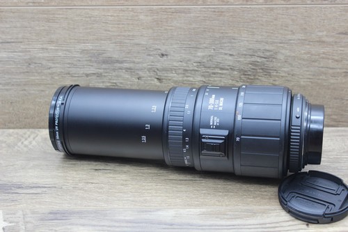 Sigma Japan 70-300mm 1:4-5.6 DL Macro lens for Pentax UNTESTED - Picture 6 of 20