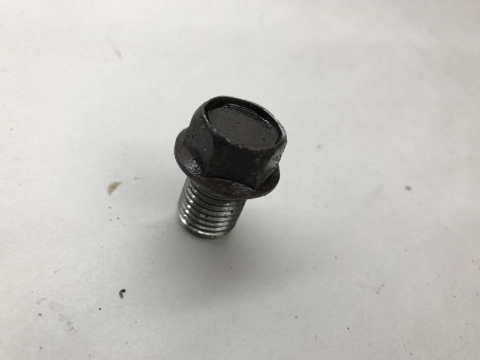 Yamaha Royal Star XVZ 1300 1998 98 motor tapón de drenaje de aceite perno envío gratuito Foto 3 de 4