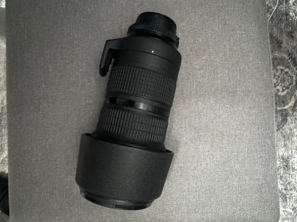 Câmera Digital SLR Nikon D500 com Lente 80-200mm F2.8 e Lente 55-200mm f1.4-5.6 - Imagem 3 de 4