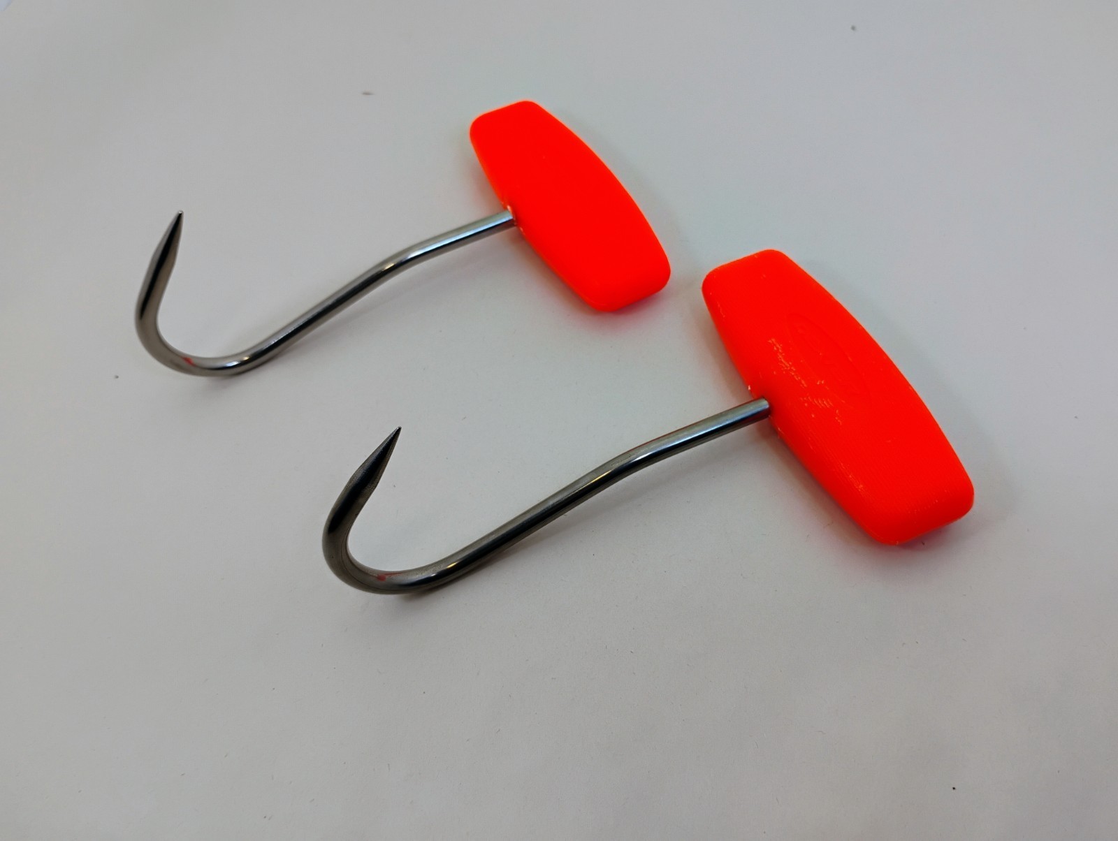 Dexter Set (2) 4" Boning Hook Neon Red Center Flat Handle 1/4 in diameter T325
