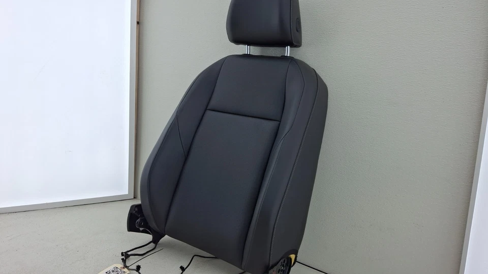 2019-2023 Volkswagen Jetta OEM Front RIGHT Leather Heated Upper Seat Cushion - Image 4 of 4