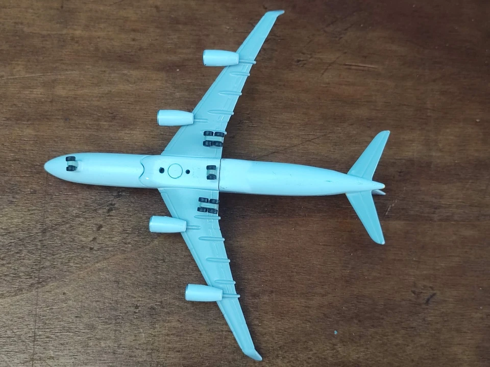 MODELLINO AEREO AIRBUS A340-300 IBERIA AIRLINES - DIECAST 1/460 FABBRI - Immagine 3 di 4