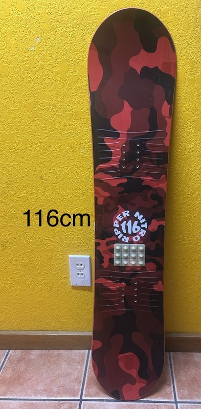 Nitro Ripper Kids Snowboard 116cm great condition 