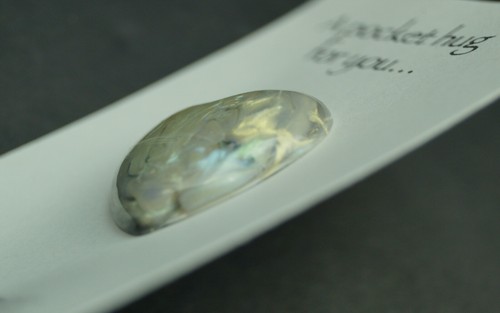Resin Pocket Hug Hand-Made in Minden Nevada USA - Picture 3 of 4