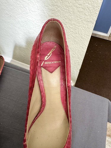 Brian Atwood Pink Snakeskin Platform Pumps Heels - Size US6 - Picture 10 of 15