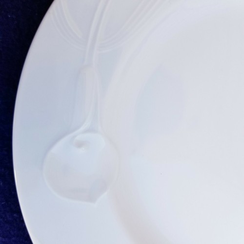 Lot of 4 Mikasa Classic Flair White 8” Salad Plates K1991 More pieces available - Picture 5 of 12