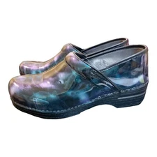 Dansko Woman Clog Iridescent “Bowling Ball” Patent Leather Sz 41 US 10.5