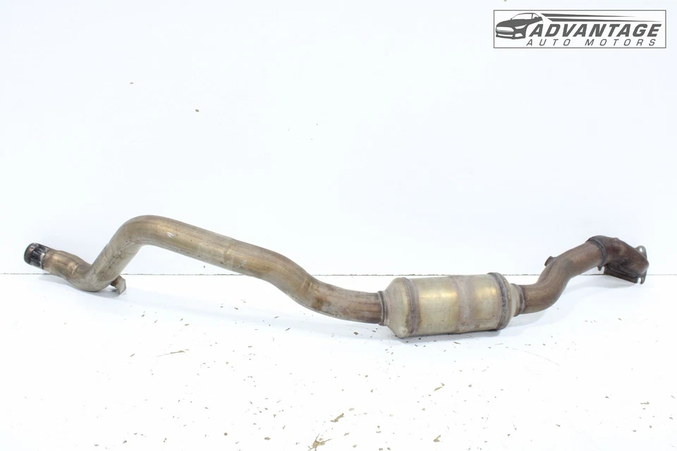 Tubo de escape del motor delantero derecho Chrysler 300 2016-2021 3,6 L tracción trasera OEM Foto 2 de 4