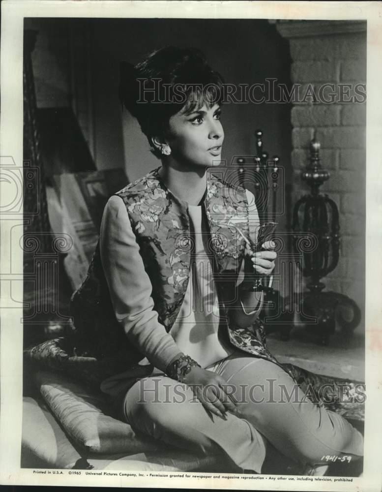 1965 Press Photo Gina Lollobrigida stars in comedy film 