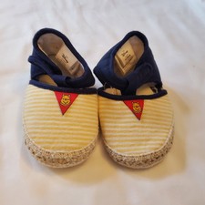 Winnie The Pooh Tweed Canvas Baby Shoes 12 To 24 Months