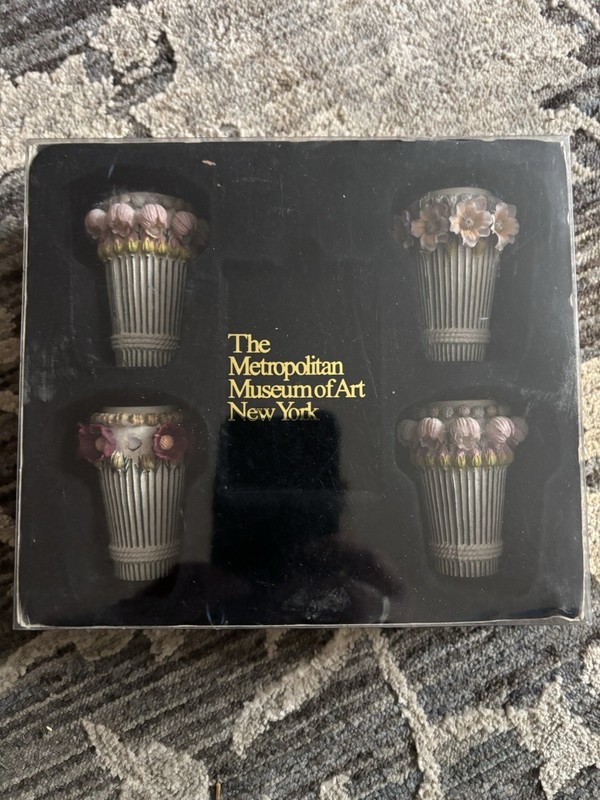 Metropolitan Museum Of Art Table Card Place Holders Flower As Is